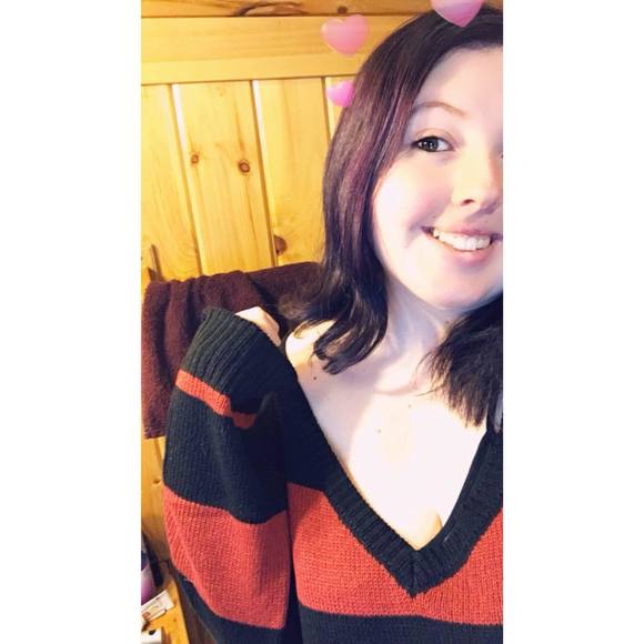 Meet your Posher, Allison - Picture 1 of 1